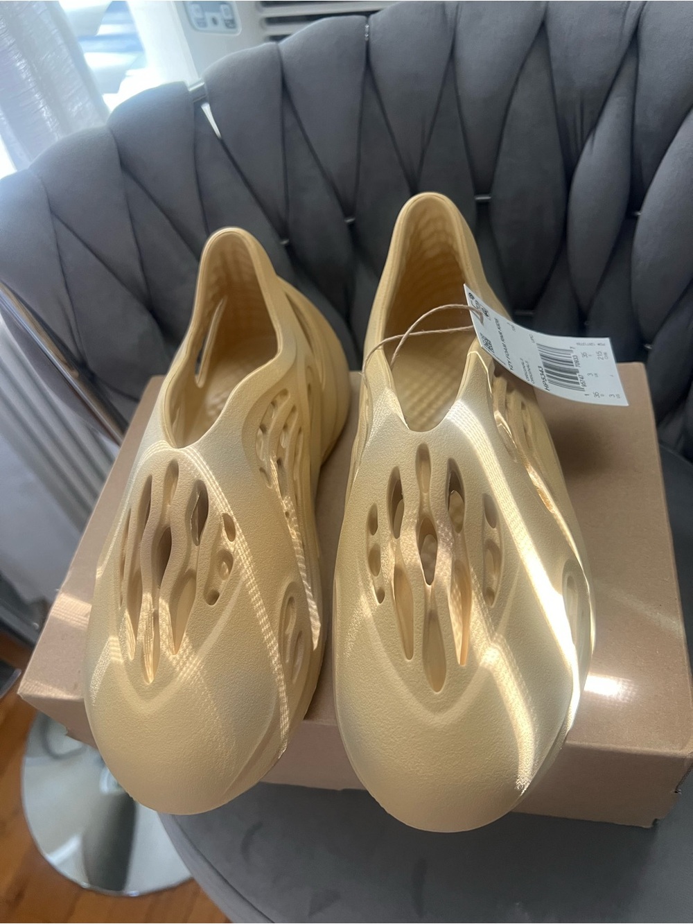 Adidas Yeezy Foam Runner Kids Size 3